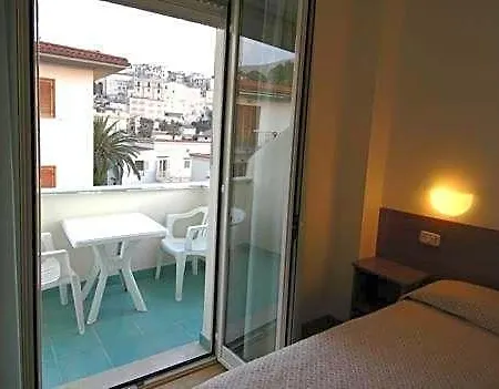 Mayor Hotel 3*