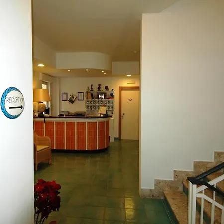 Mayor Hotel 3*